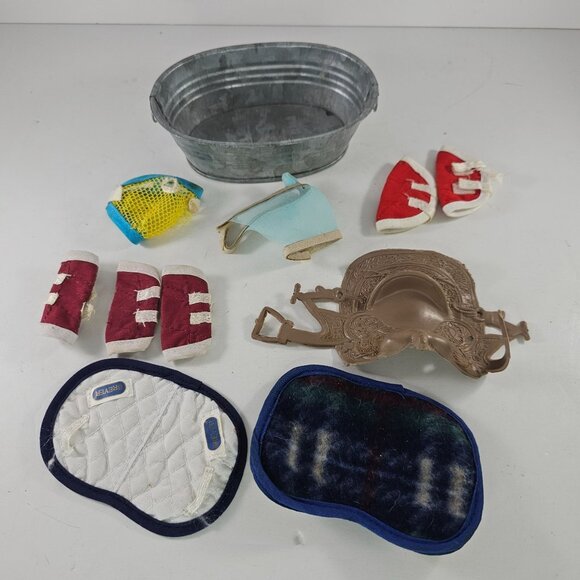 Vintage Breyer Toy Horse Accessories Set Saddle Blankets Trough Fly Mask - Picture 1 of 8